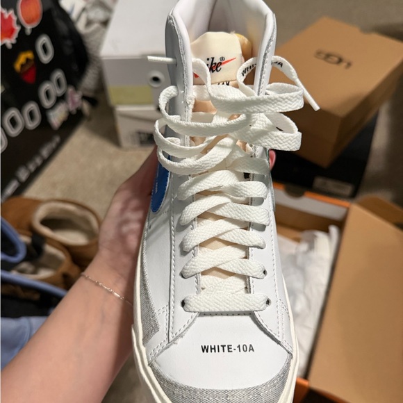 Nike White and Blue High-Tops - Picture 4 of 6